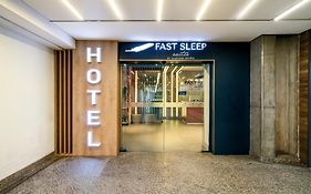 Fast Sleep Suites by Slaviero Hoteis - Hotel dentro do Aeroporto de Guarulhos - Terminal 2 - desembarque oeste
